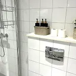Scandpoint -cosy 3 Flat With Parking, Ev Charger 18 Min From Airport